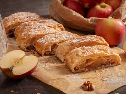 Traditional Apple Strudel with Puff Pastry 