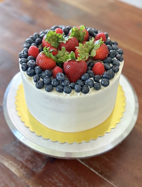 Fresh Fruit Additions: (selection option available after cake size is picked)