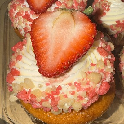 Strawberry Shortcake Cupcakes Dozen