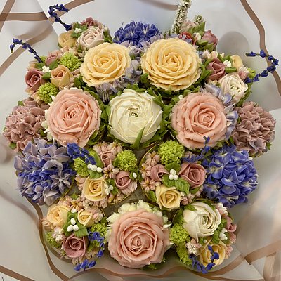 19 Cupcake Bouquet