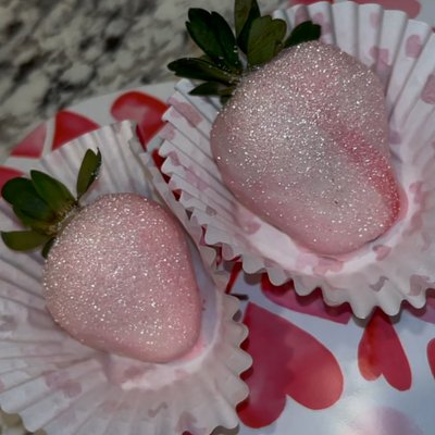 Strawberries Only🍓