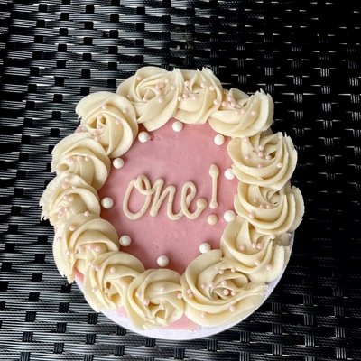 6 Inch Round Cake 