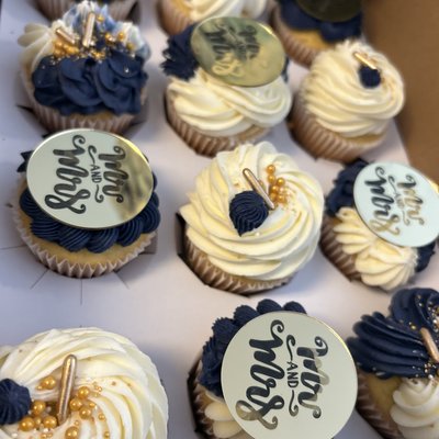 Customized Cupcakes 