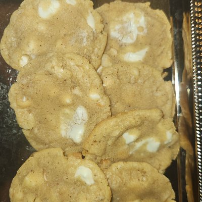 White Chocolate Macadamia Nut 
