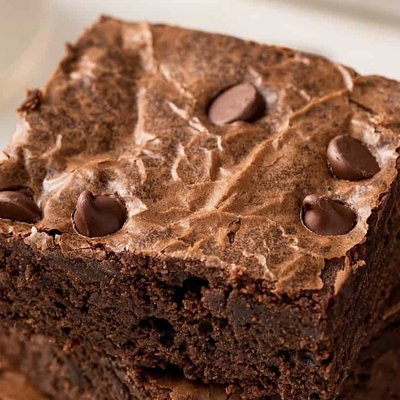 chocolate chip brownie 