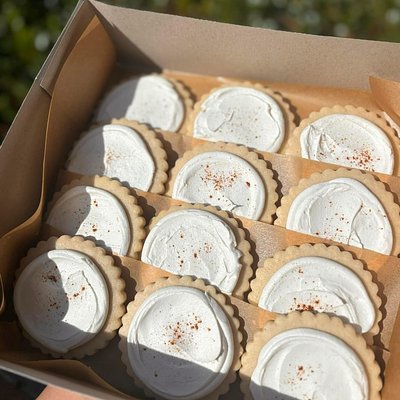 Maple Buttercream Sugar Cookies 