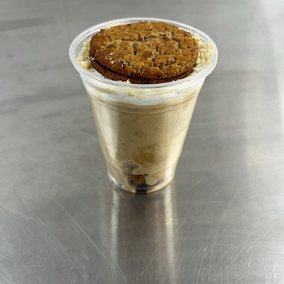 16oz Oatmeal Creme Pie Banana Pudding 
