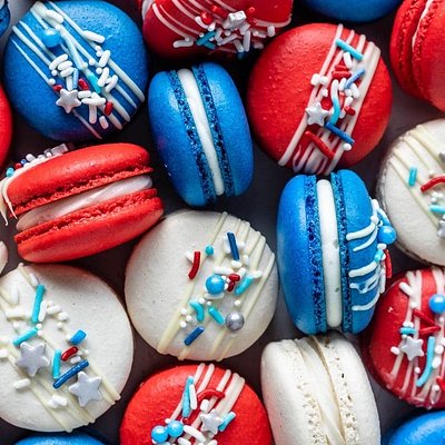Forth Of July Macarons