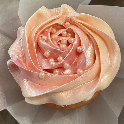Pink Champagne Cupcakes