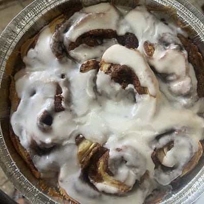 Cinnamon Rolls W/ Icing On the side 