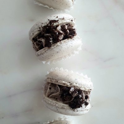Oreo Macarons 