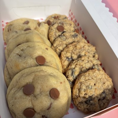 1 Dozen Butta B Cookies 