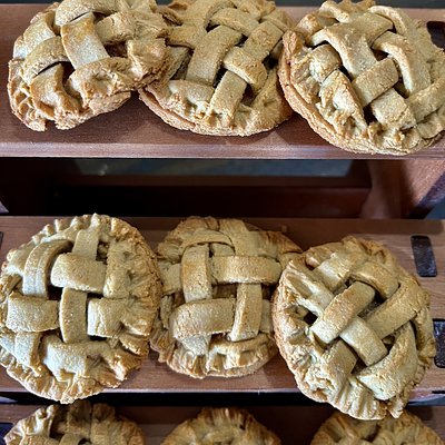 Apple Paw pie 4 Oz