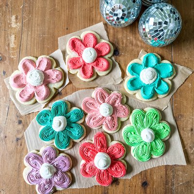 3 in Frosted Flower Sugar Cookies - 1 Dozen 