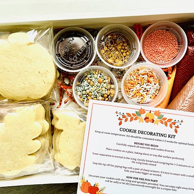 Cookie Decorating Kit (12 Cookies/Theme Of Choice)