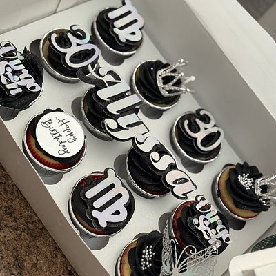 Glam/Customized Cupcakes 