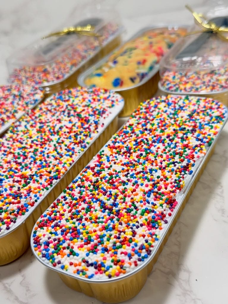 Funfetti Dot Mini Cake 