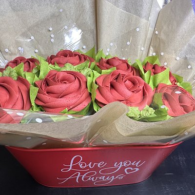 8 Rosette Bouquet In Love You Always Container