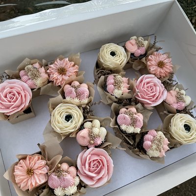 MINI Florals & Swirls Monogram