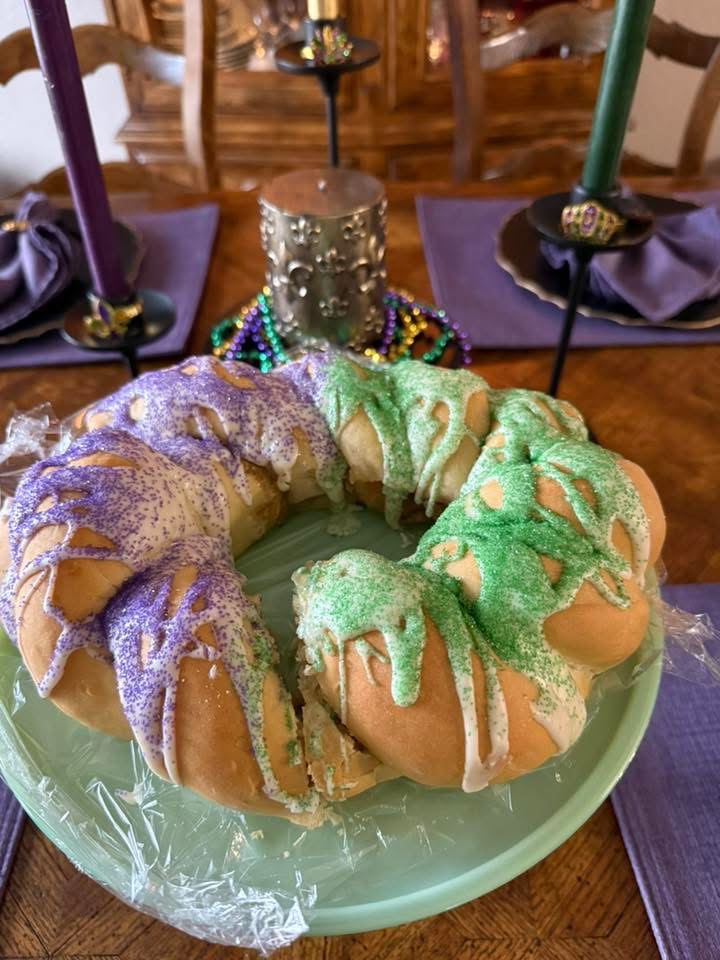 Bavarian Cream Filled King Cakes