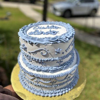 2 Tier Cake 10’ Bottom 8’ Top 