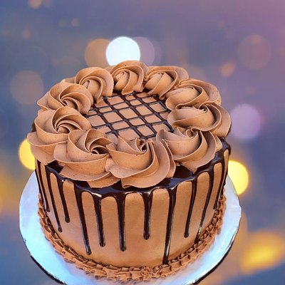 8 Inch 3 Layer Chipwrecked Cake