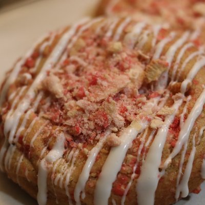 Strawberry Crunch Cookie  