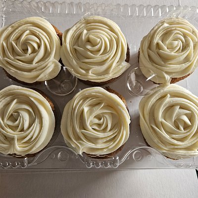 Carrot Cupcakes (Pack of 6)