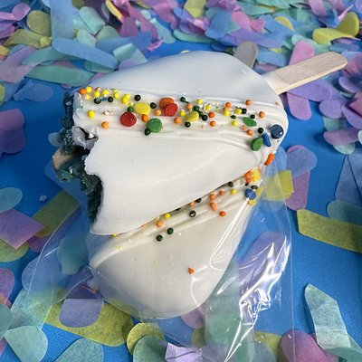 Cakesicles