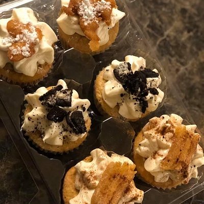 Themed /Specialty Cupcakes 