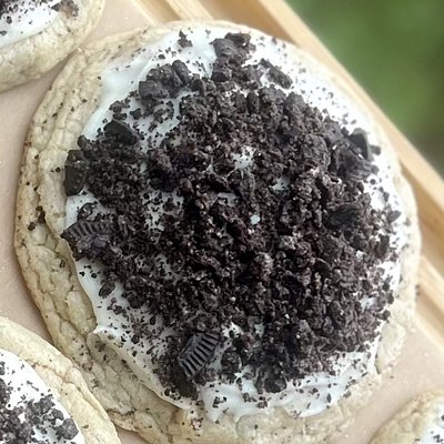 Cookies & Cream Cookies Dozen