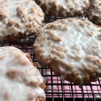 Grandma’s Iced Oatmeal Cookies-Dozen