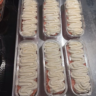 Strawberry Mini Cakes 