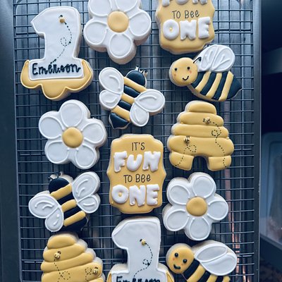 Custom Decorated Sugar Cookies “Fun To Bee One” 6+ Designs