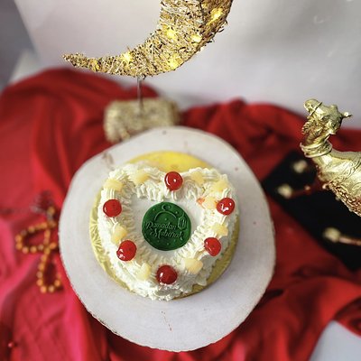 Pineapple Cake
