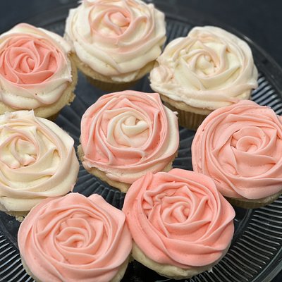 1 Dozen Cupcakes With Buttercream Frosting