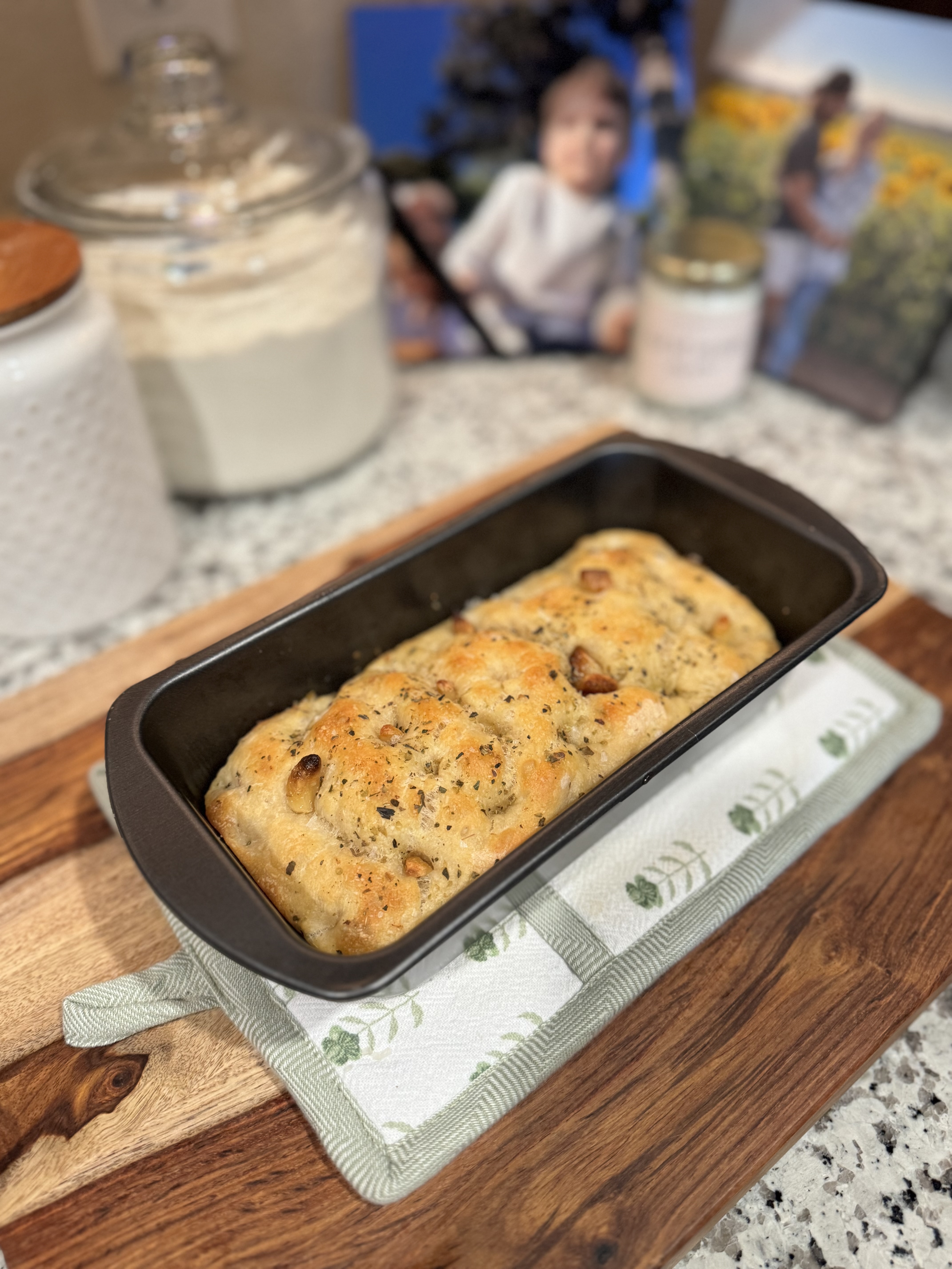 Garlic & Herb Focaccia (Bread Pan)