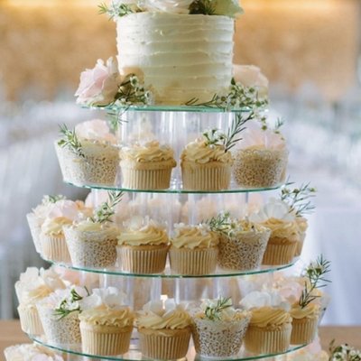 Cupcake Tower With Cutting Cake 