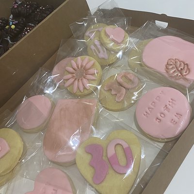 6 Pack Of Custom 6cm Round Cookies 