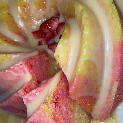 Strawberry Lemonade Bundt Cake