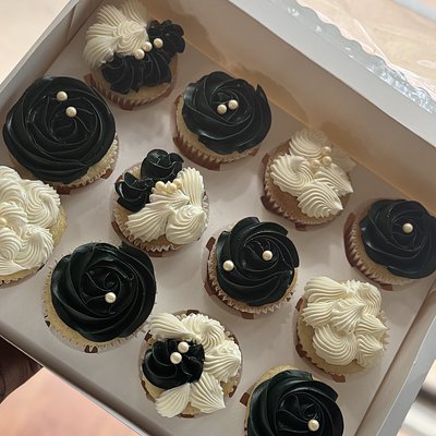 Cupcakes Starting At $42 Per Dozen 