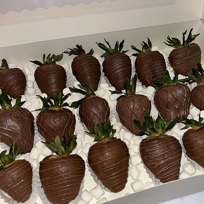 18 ct. classic berries