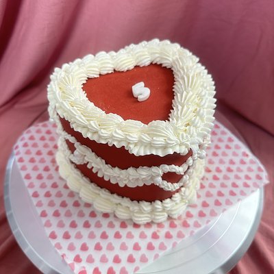 6” heart cake 