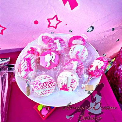 Dipped Oreos: Barbie Theme