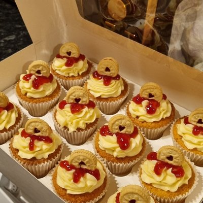 Jammie Dodger Cupcakes