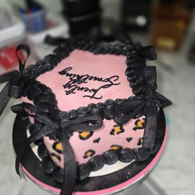 9 Inch Star Cake 2 Layer 