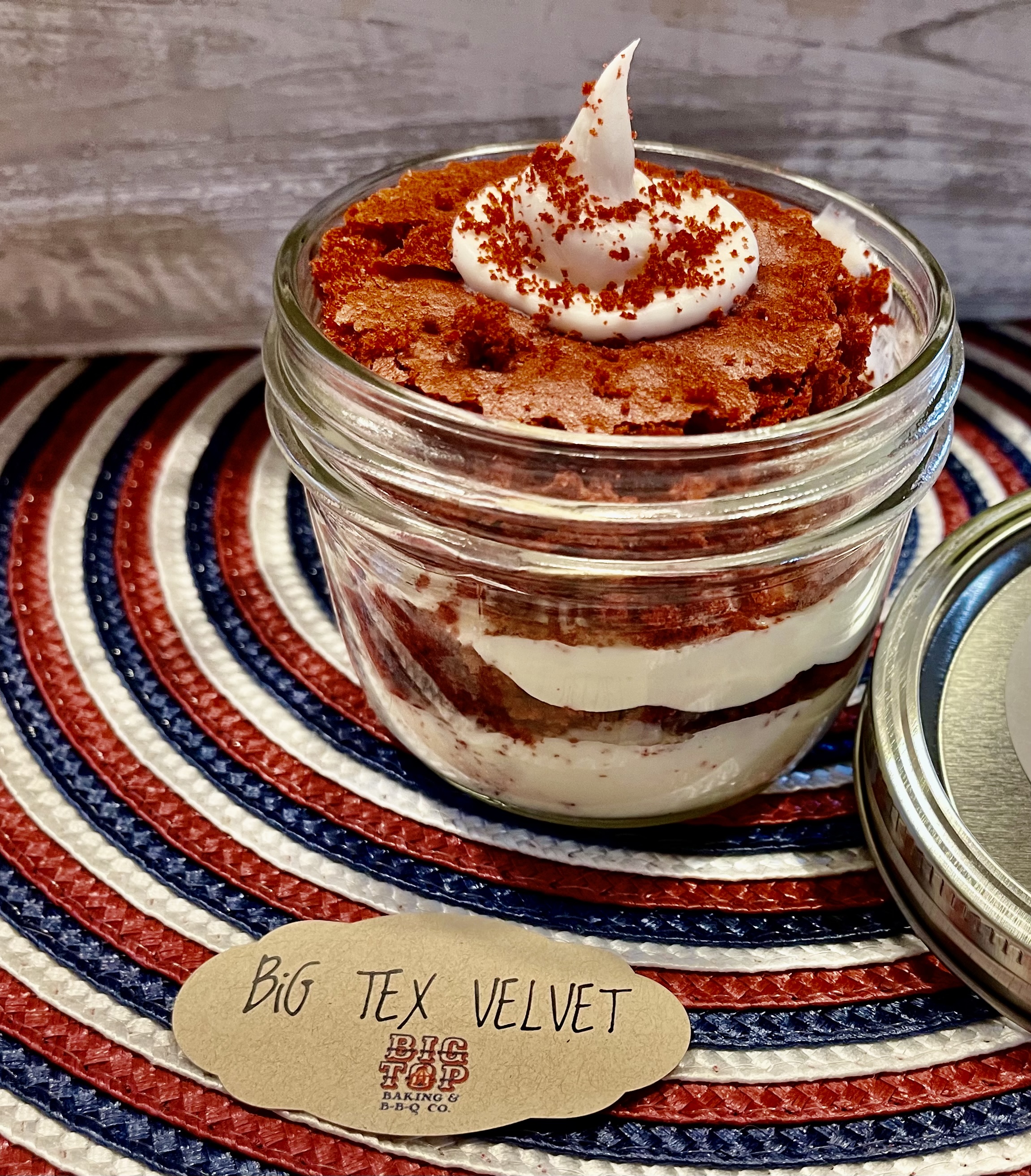 6 Count 1/2 Pint Red Velvet Cakes Jars