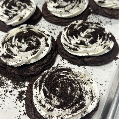Cookies & Cream (1/2 Dozen)