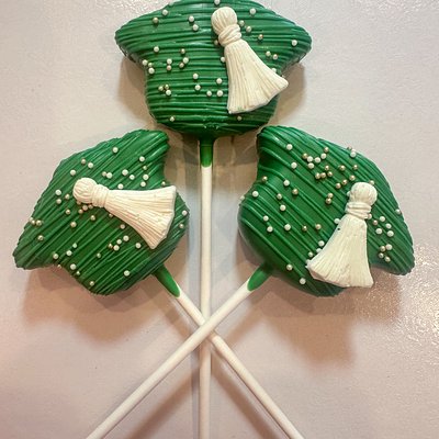 Cake Pops - Graduation Cap (12)