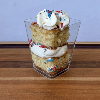 Wedding Cake Delight (1 Doz)